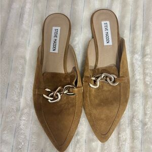 Steve Madden Brown Mules with Chain Accent